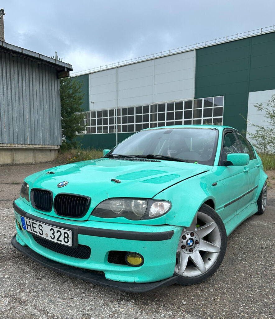 Aleksandr Semaško BMW E46