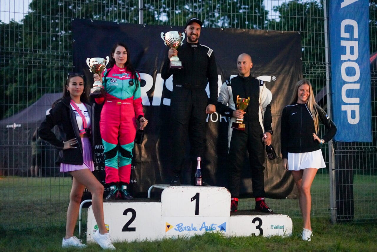 Estijos PRO podiumas