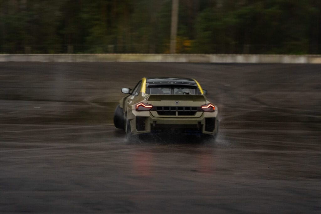 B. Čirba pristato naują bolidą