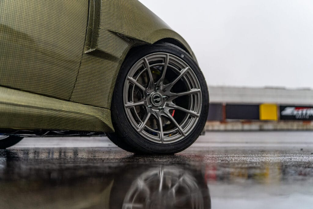 B. Čirba pristato naują bolidą